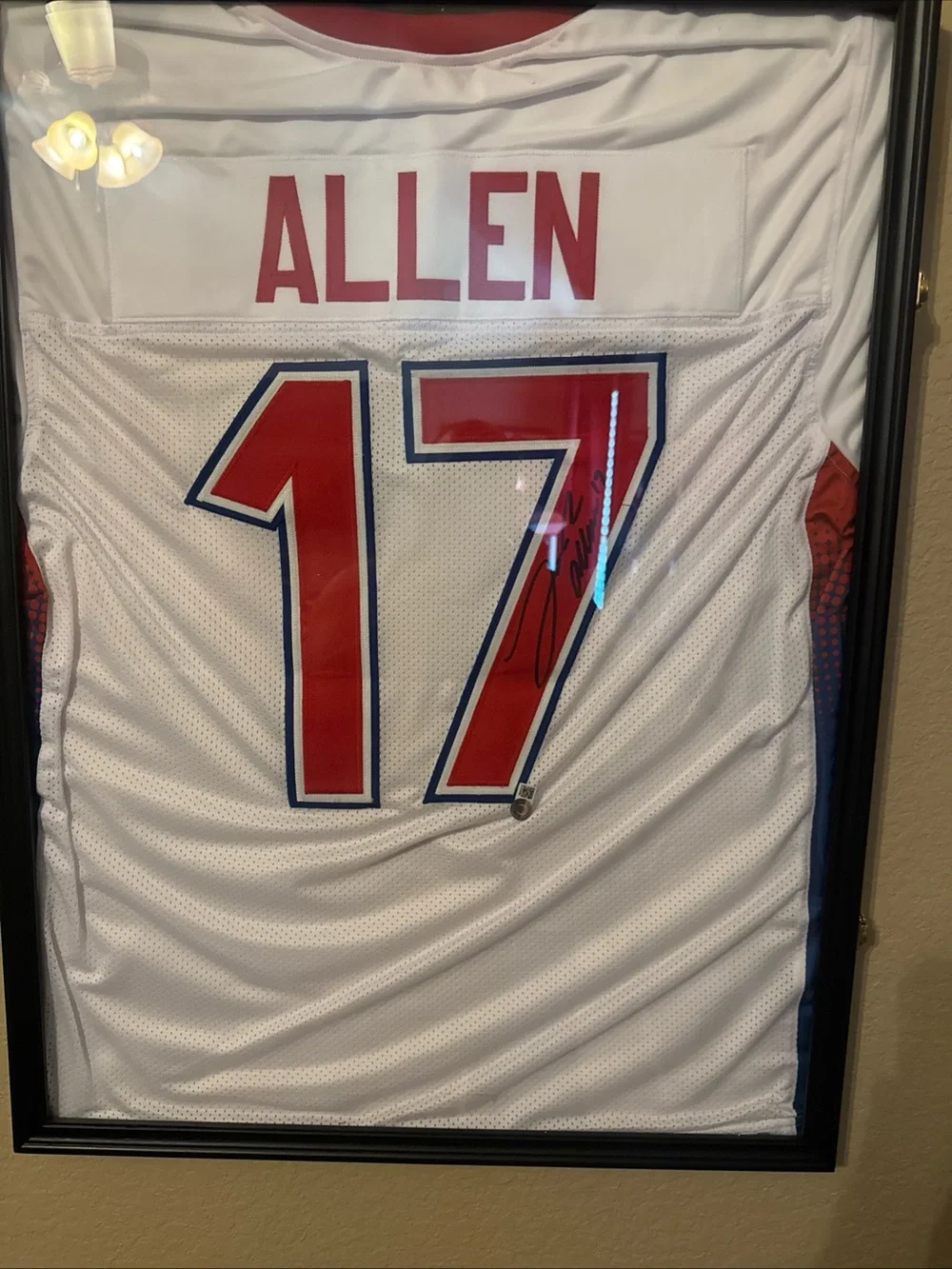 N/A framed white